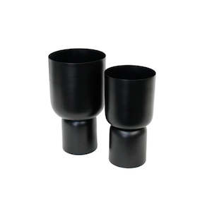 Furniture: FLYNN PLANTER BLACK