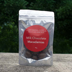 Milk Chocolate Coated Organic Macadamia Nuts 120 g