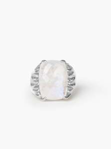 Jewellery: Moonstone Glimmer Silver Ring