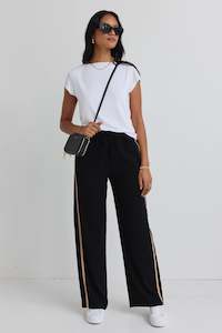 Clothing: Confident Blk Stripe Crepe Pants