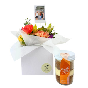 Mothers Day: Posy With A Cake Jar + Pic (URGENT COURIER DELIVERY ONLY)