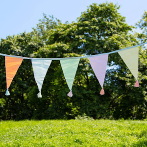 Party: Pastel Fabric Bunting