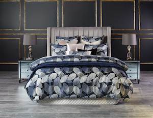 Bedding: Reynold King Duvet Cover Set