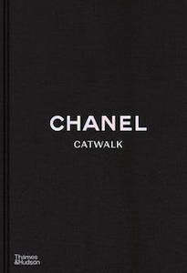 Pet: Chanel Catwalk: The Complete Collections