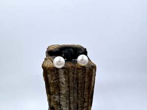 Freshwater Pearl Stud Earrings | Mini 5.5mm