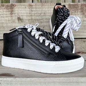 Shoe: FRANKIE4 MORGAN BLACK TUMBLED