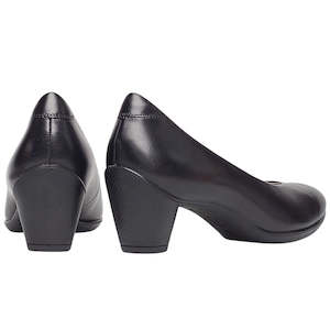 ECCO SCULPTURED 45 PUMP BLACK