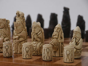 Berkeley Chess Medieval Chessmen Russet Brown