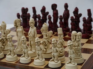 Berkeley Chess Movie Stars Chessmen Cardinal Red