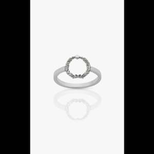 Clothing: Wreath Stacker Ring