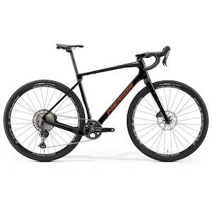 Gravel Bikes: Merida Silex 7000 Gravel Bike - Black (Bronze/Gold)