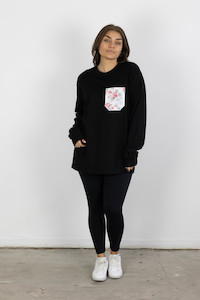 Clothing: LYLA LONGSLEEVE POCKET TEE