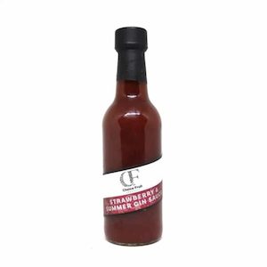 Chutneys or relishes: Strawberry & Summer Gin Sauce – 110ml/250ml