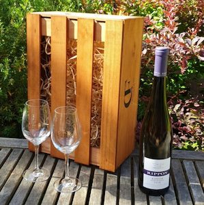 Gift Box – Rippon Mature Vine Riesling + Glasses