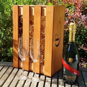 Gift Box – Mumm Grand Cordon Champagne Brut +/- Glasses