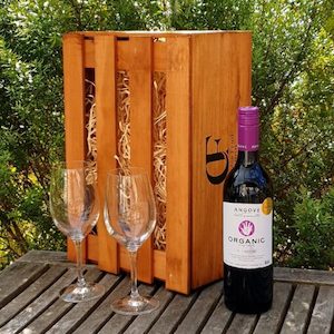 Gift Box – Angove Organic Merlot +/- Glasses