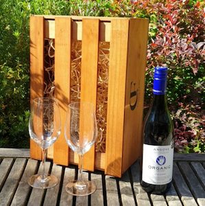 Gift Box – Angove Organic Shiraz +/- Glasses