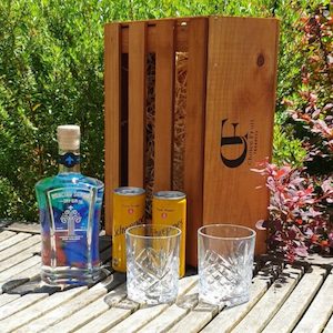 Gift Box – Dancing Sands Dry Gin 700ml & Tonic +/- Glasses