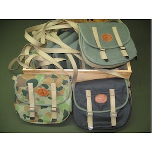 Oilskin / Canvas Satchel