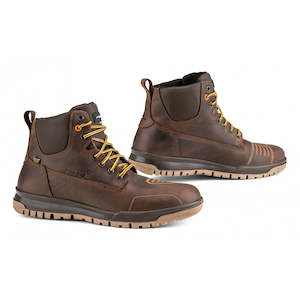 Sporting equipment: FALCO Patrol Boots