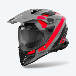 Sporting equipment: Airoh Commander 2 - Graphics