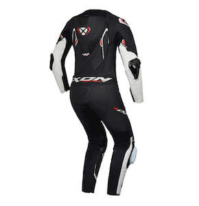 Sporting equipment: Ixon VORTEX 3 1pc Suit - Blk/Wht