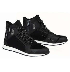 Sporting equipment: Ixon FREAKY WP Boot Blk/Wht - Urban Sneaker