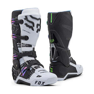 Sporting equipment: FOX INSTINCT 50TH LE BOOTS [BLACK/WHITE]