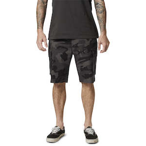 Sporting equipment: FOX SLAMBOZO CAMO SHORTS 2.0 [BLACK CAMO]