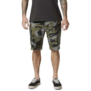 Sporting equipment: FOX SLAMBOZO CAMO SHORTS 2.0 [GREEN CAMO]