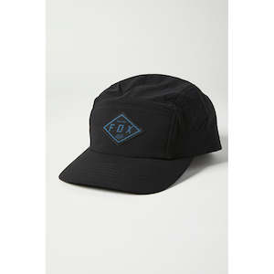 Sporting equipment: FOX BADGE 5 PANEL HAT [BLACK] OS