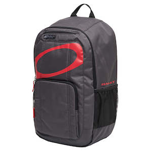 Sporting equipment: Oakley Enduro 3.0 25L Backpack