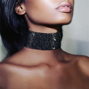 Diva Drape Choker