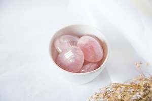 Heart Chakra: Rose Quartz Palmstones