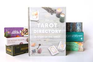 Cards Decks: The Tarot Directory - Isabella Drayson