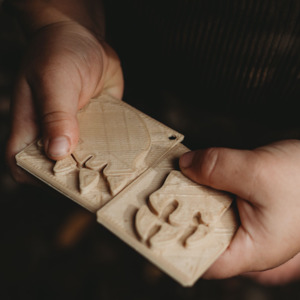 Clothing wholesaling: Kinfolk & Co Dinosaur Foot Print Eco Stamp Set