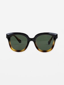 Manhatten Sunglasses in Gradient Tort