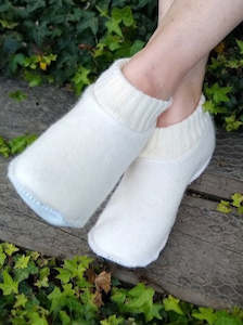 Snuggies Pure Merino Wool Slippers - Cream