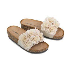 Corsage Slide in Natural