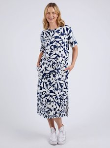 Stencil Floral Tee Dress in Navy