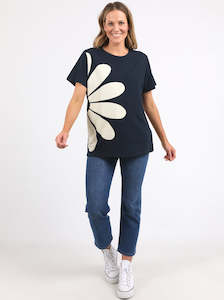 Gerbera Tee in Navy