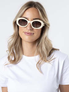 Potato crisp wholesaling: Mimi Sunglasses in Cream