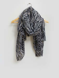 Potato crisp wholesaling: Grey Zebra Scarf