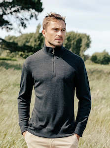 Untouched World Men's Sport Half Zip in Graphite