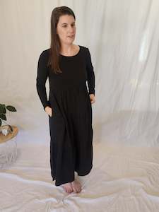 Long Sleeved Cotton Layered Dress - Black