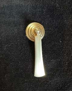 DROP DRAWER PULL - FLAT GOLD