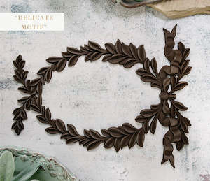 Redesign Decor Poly - DELICATE MOTIF (25.4cm X 20.1cm X .66cm)