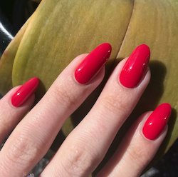 Nail: CND VINYLUX - Lobster Roll #122