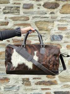 Furniture manufacturing: Cowhide Overnight Bag - Dark Brindle + White  NEW