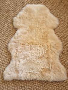 Furniture manufacturing: NZ Sheepskin Long Hair - Honeycomb - ideal for draping or rug